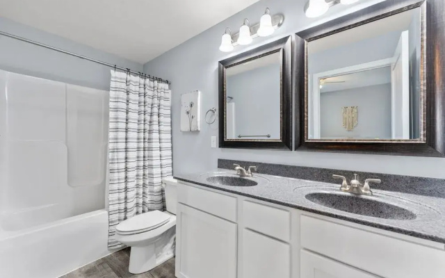 Endless Summer 3 Bedroom Condo by RedAwning