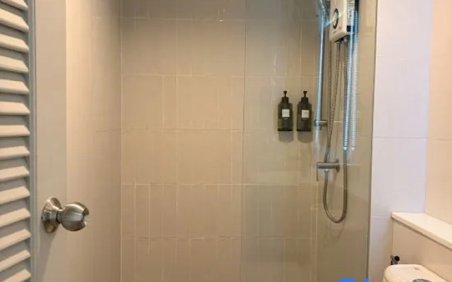 Modern 2Bed/2Bath near BKK airport (Level 2)