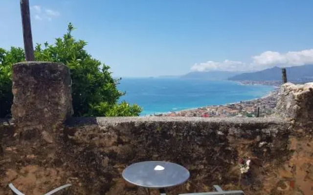 Blu Oltremare