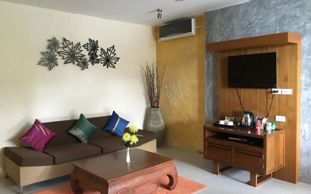 Green Papaya Resort