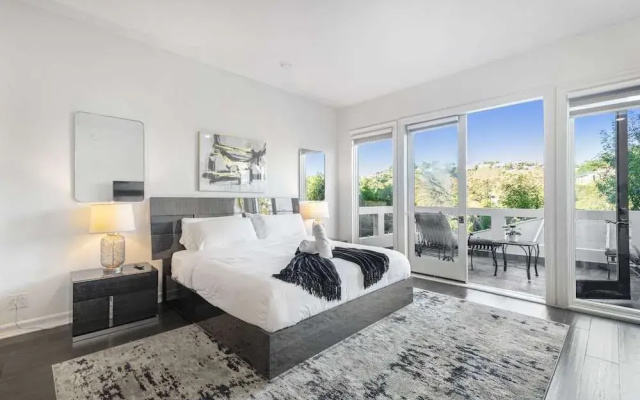 Anzio - Contemporary Bel Air Estate With Endless Amenities