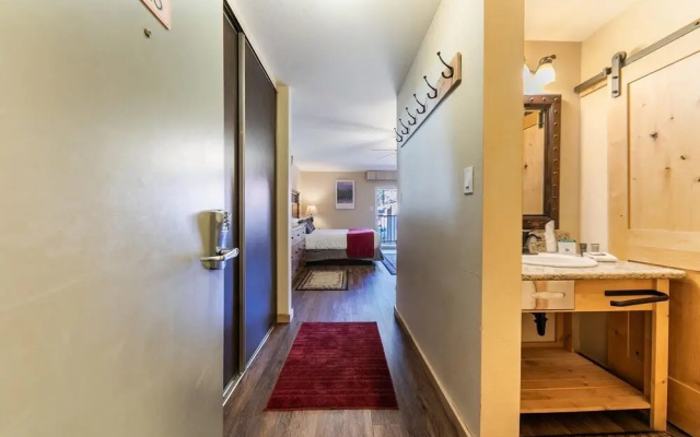215 Bldg B Condo