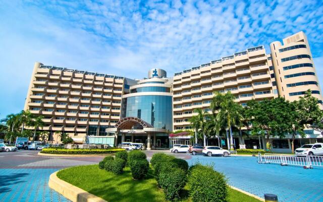 Royal Cliff Beach Hotel вид на фасад