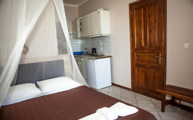 Eleana Apartments And Studios