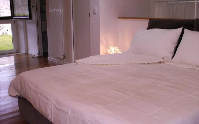 Anfihouse B&B and Apartments