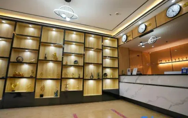 Tongluo Lake Apartment (Yangjiang Baili Plaza Branch)