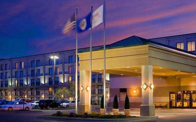 Отель Marriott Minneapolis Airport США, Блумингтон - отзывы, цены и фото номеров - забронировать отель Marriott Minneapolis Airport онлайн вид на фасад