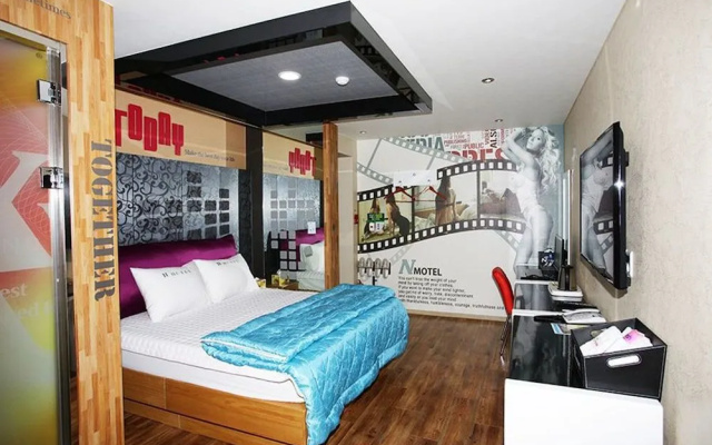 N Motel