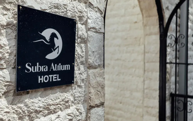Hotel Subra Atrium