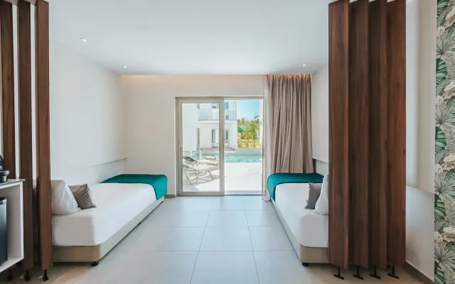 Panas Holiday Village