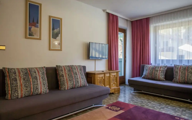 Cozy Apartment with Garden in Tyrol