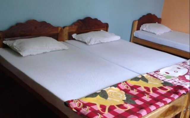 Отель S&S Guest Inn комната для гостей