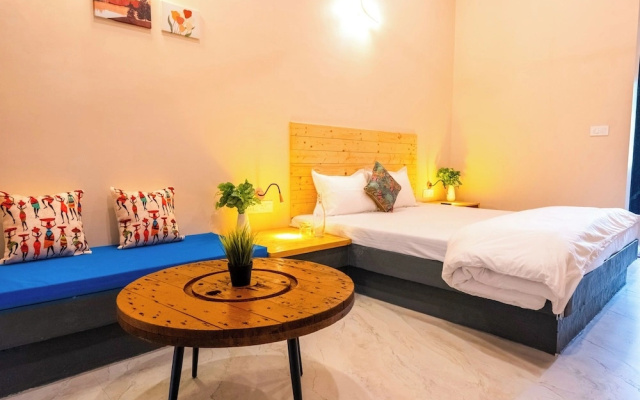 Aavaas Farm Hostel
