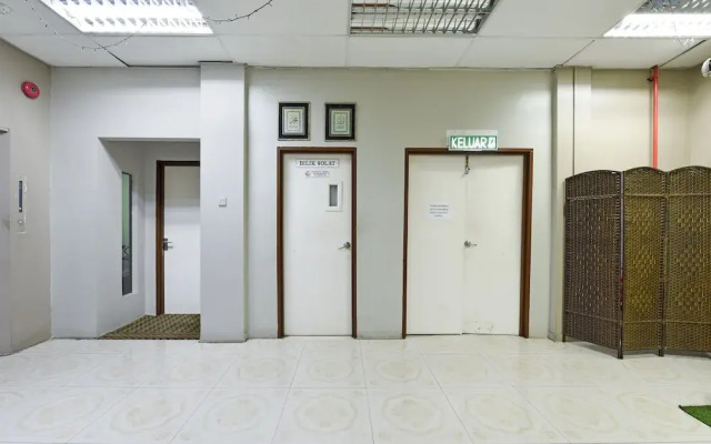 OYO 91052 Hotel Kenangan