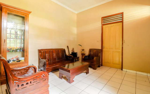 Guesthouse Sadewa