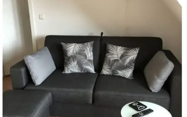 Bi de Kark Modern Retreat