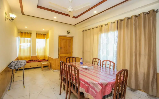 OYO 12187 Home LuxuryHill View 2BHK Villa Kasauli