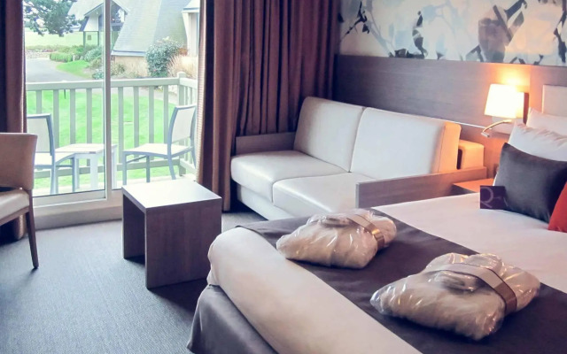 Mercure Omaha Beach Hotel