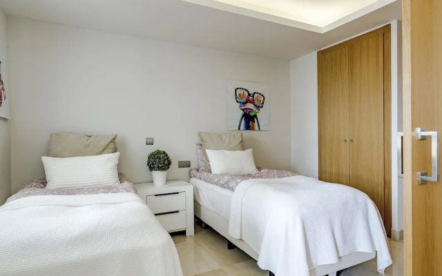 LAB3- Modern 3 bedroom apartment San Pedro