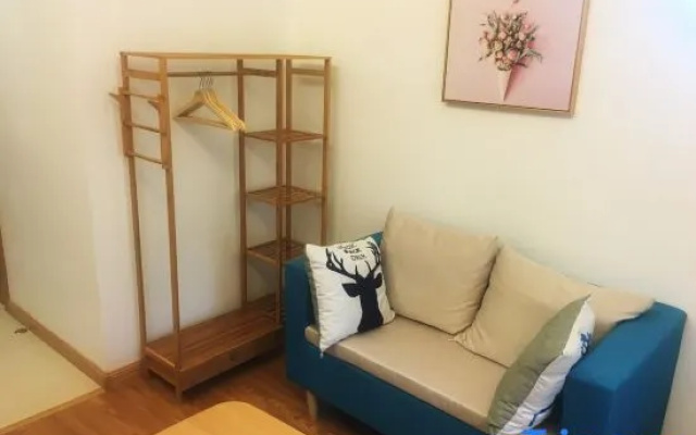 Manxin Louzhu Apartment