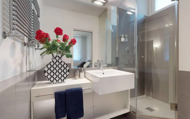 Design Apartment near Duomo Square