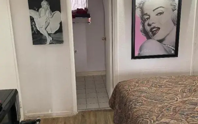 Almara Inn