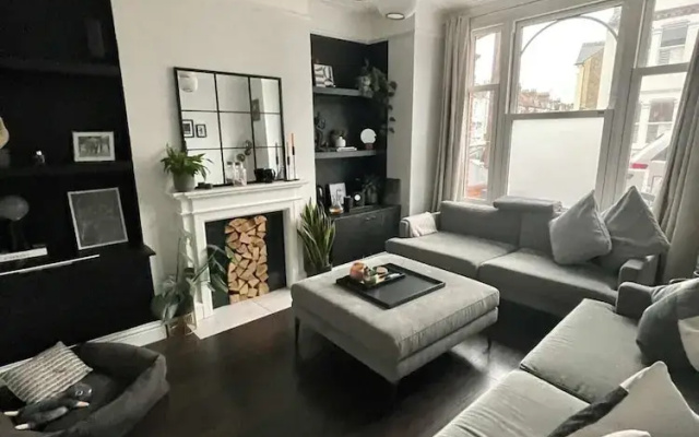Lovely 2 Bedroom Apartment Close to Putney Riverside
