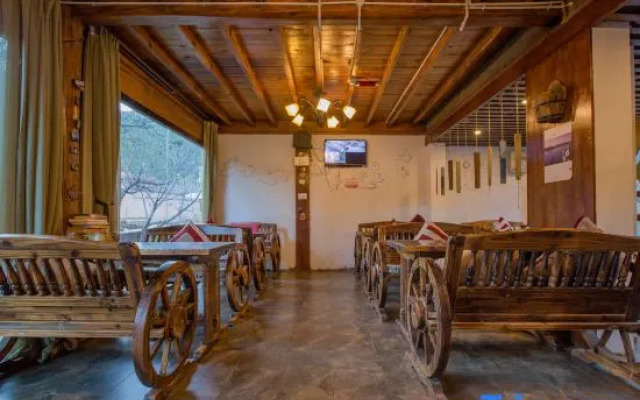 Theme Lovertree Holiday House