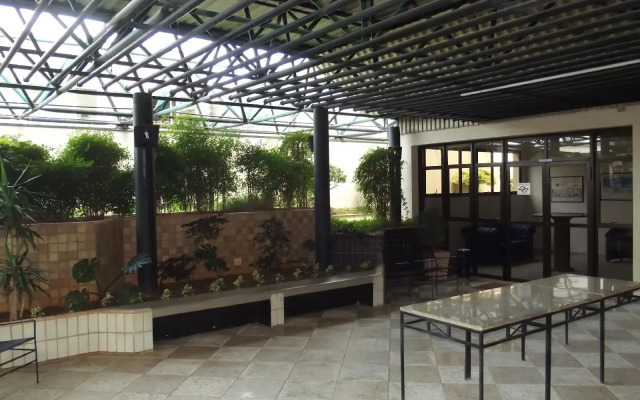 L Hirondelle Apart Hotel