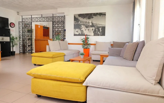Maria Hotel Apartments and Studios