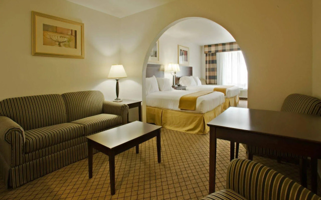 Holiday Inn Express & Suites Childress by IHG
