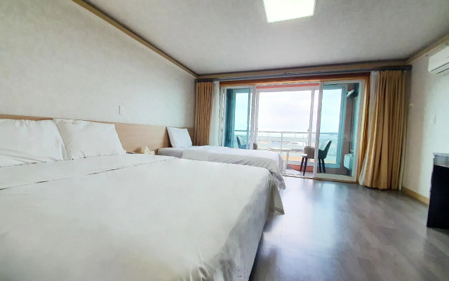 Ocean Family HOTEL