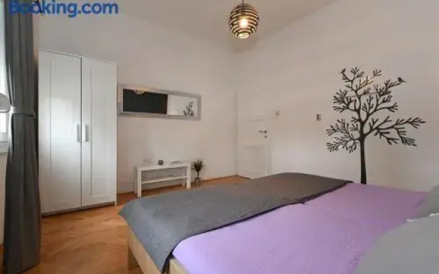Zara Apartment