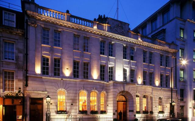 Courthouse Hotel вид на фасад