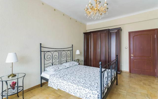 Apartment on Dolgorukovskaya 5