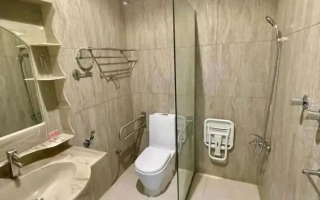 Quiet Rooms 8