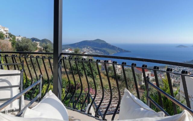 Villa Azalea Турция, Калкан - отзывы, цены и фото номеров - забронировать отель Villa Azalea онлайн балкон