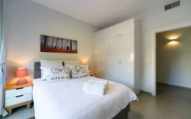 Sunny Luxary Apartments
