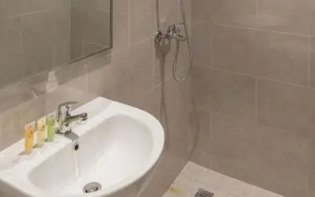 HomesGetaway-ForteDowntown 3BR MaidsRoom