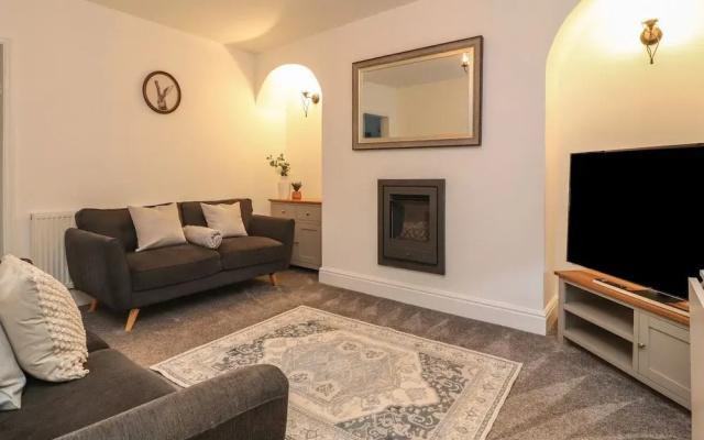 10 Haw Grove