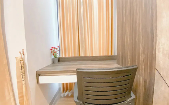 Cozy and Homey Studio at The Alton Apartment