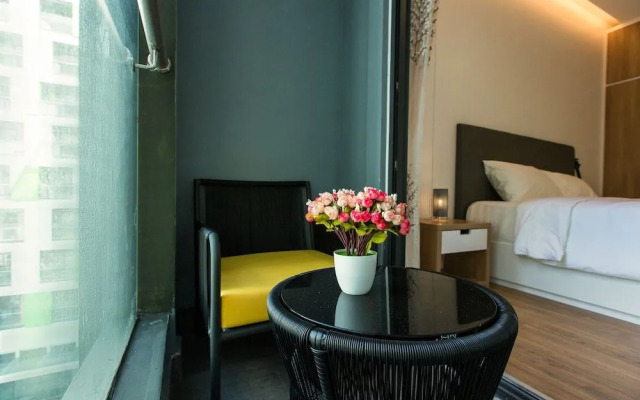 Republic Apartments Saigon Airport