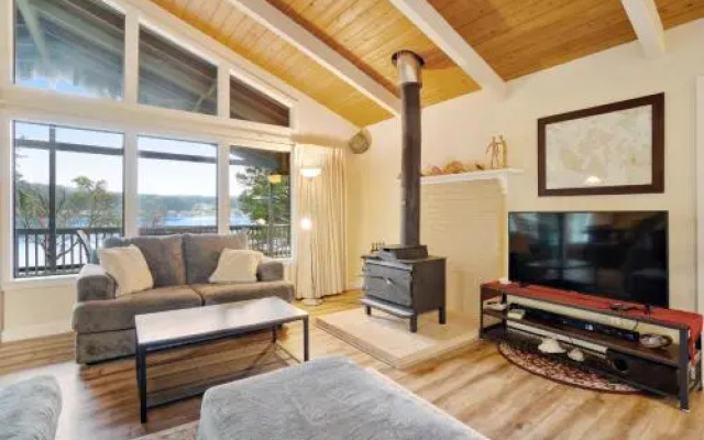 Fisherman Bay Beach House