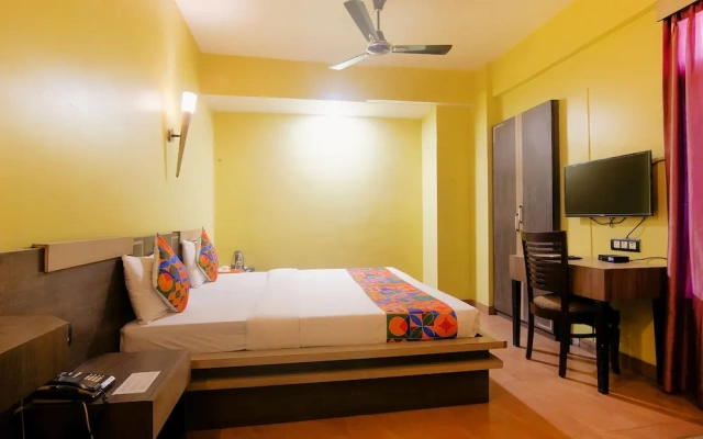 FabHotel Element Guestline