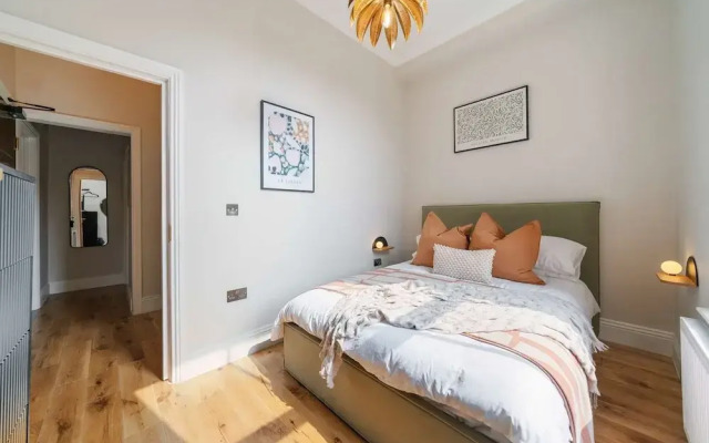 Modern 2 Bedroom Apartment in Notting Hill