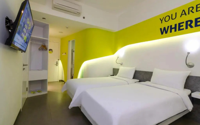 YELLO Hotel Jemursari Surabaya