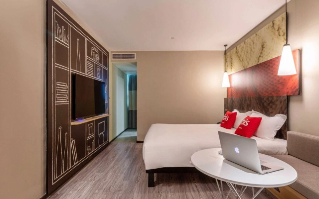 Ibis Xiamen Dongdu Cruise Center Hotel