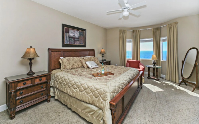 Tidewater 1102 - 1220871