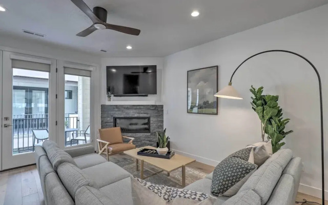 Chic & Sunny Provo Townhome w/ Rooftop Deck!