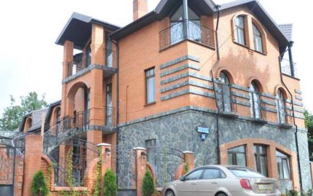 Гостиница Мини-Отель Валерия в Великом Новгороде 7 отзывов об отеле, цены и фото номеров - забронировать гостиницу Мини-Отель Валерия онлайн Великий Новгород вид на фасад